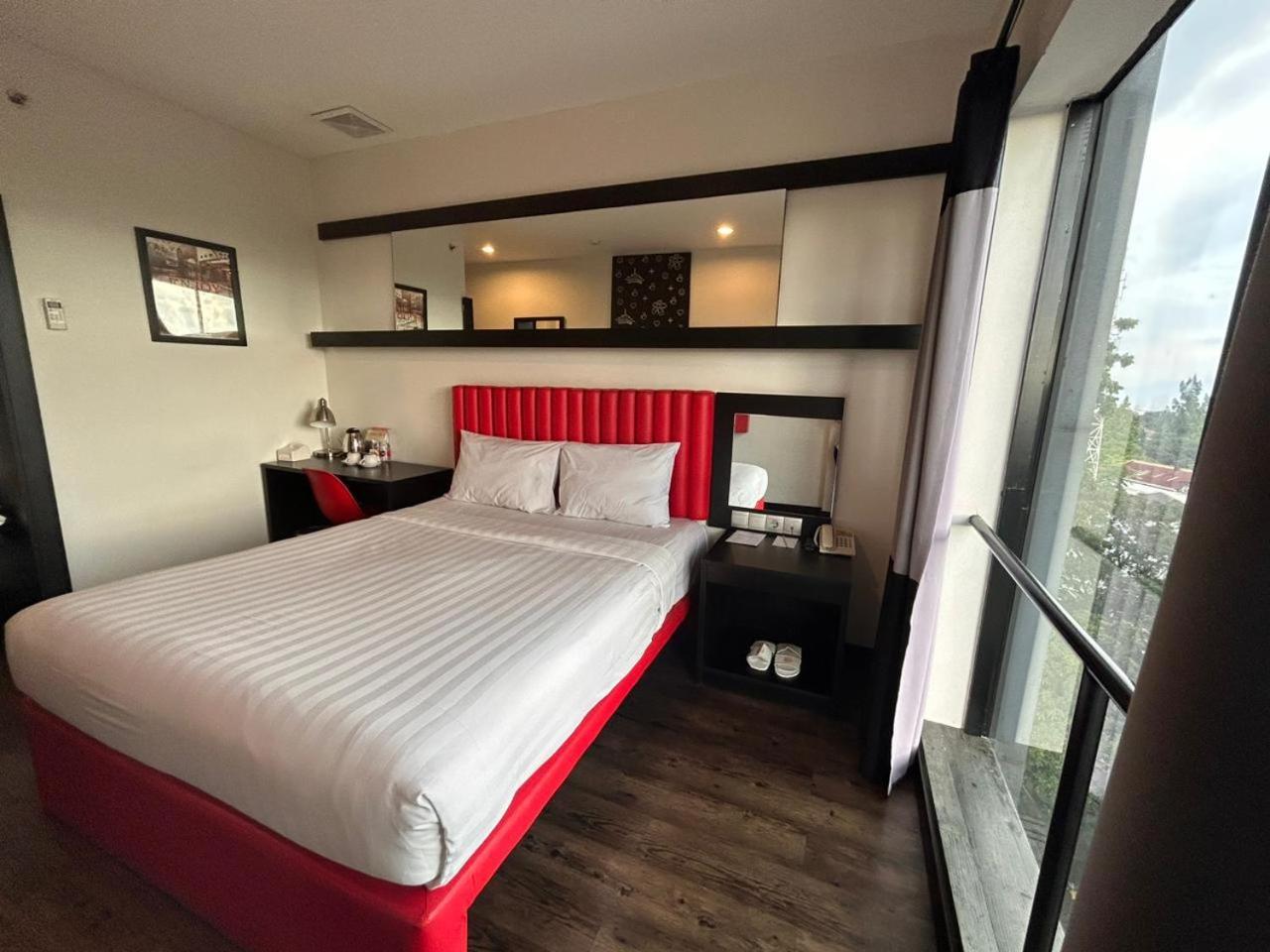 Kalya Hotel Bandung Dago Ngoại thất bức ảnh
